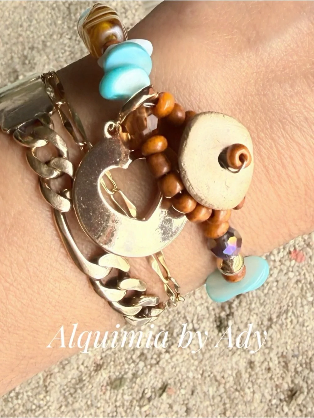 BOHO SUMMERTIME +Turquoise, Gold & Brown Beaded Bracelet with Heart Pendant 🐚